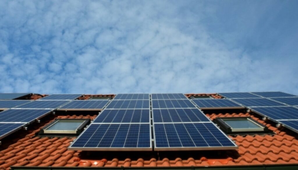 How Do Solar Panels Generate Electricity