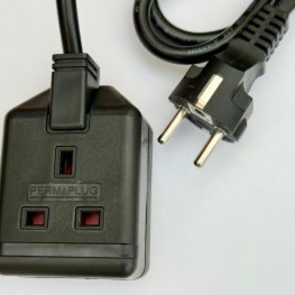 One Metre Fly Lead EU Schuko Plug to UK 3 Pin Socket