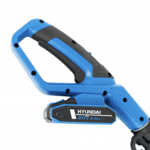 Hyundai 20V 450mm Cordless Long Reach Pole Hedge Trimmer, 2.6m Long Reach, 2.0Ah li-ion Battery & Charger | HY20CPHT
