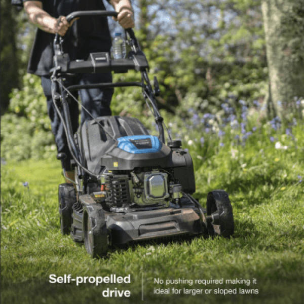 Hyundai 20’’ / 51cm Black Edition Self-Propelled Petrol Lawnmower, Electric Start, 200cc , 4-in-1 Mulch, 60L Collect, Side and Rear Discharge | HYM20200SPE